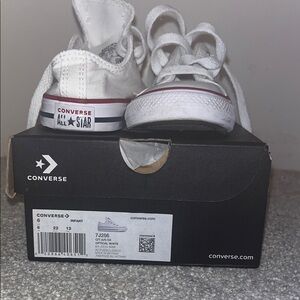 Converse White Sneakers Classic Canvas Low-Top